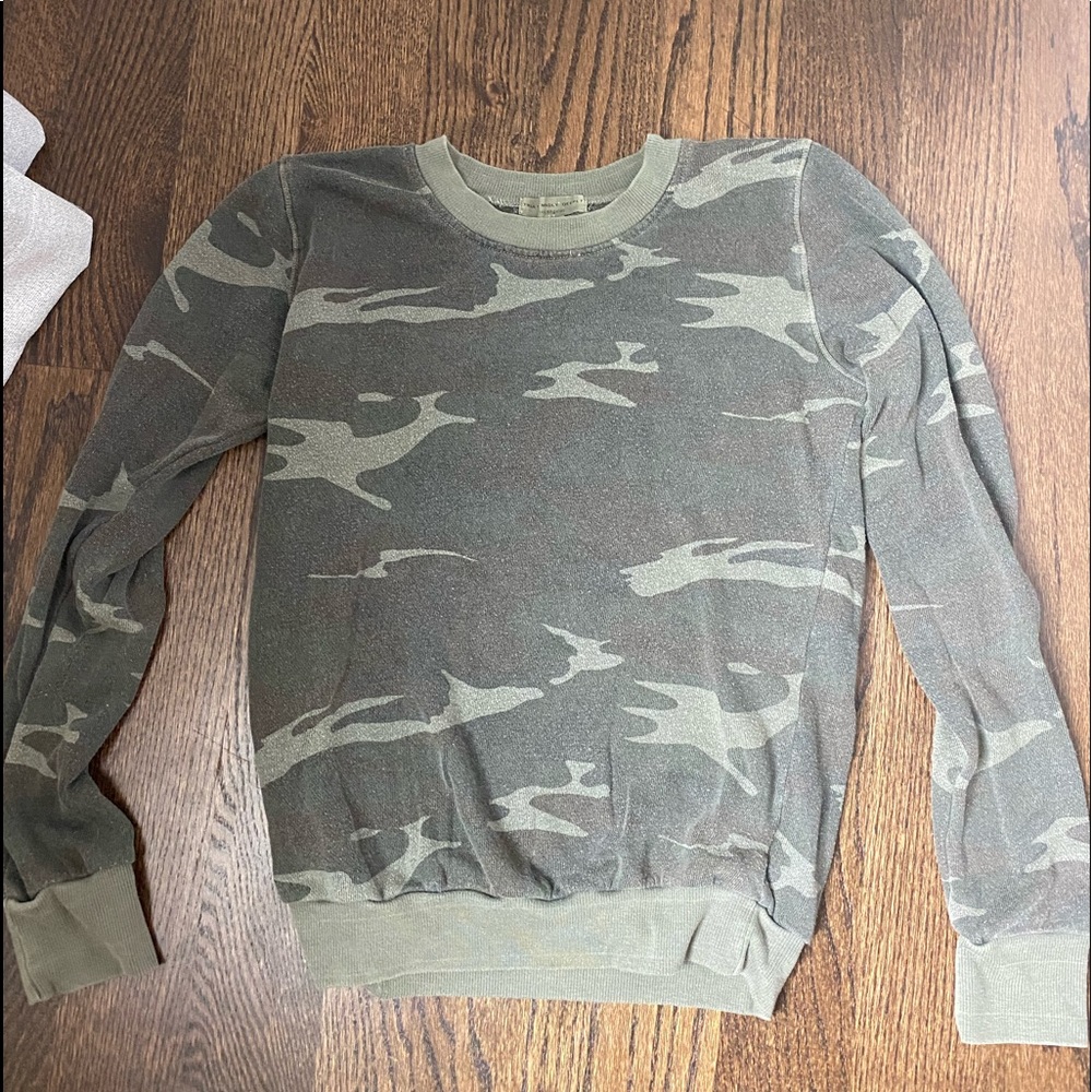 Camo sweatshirt!